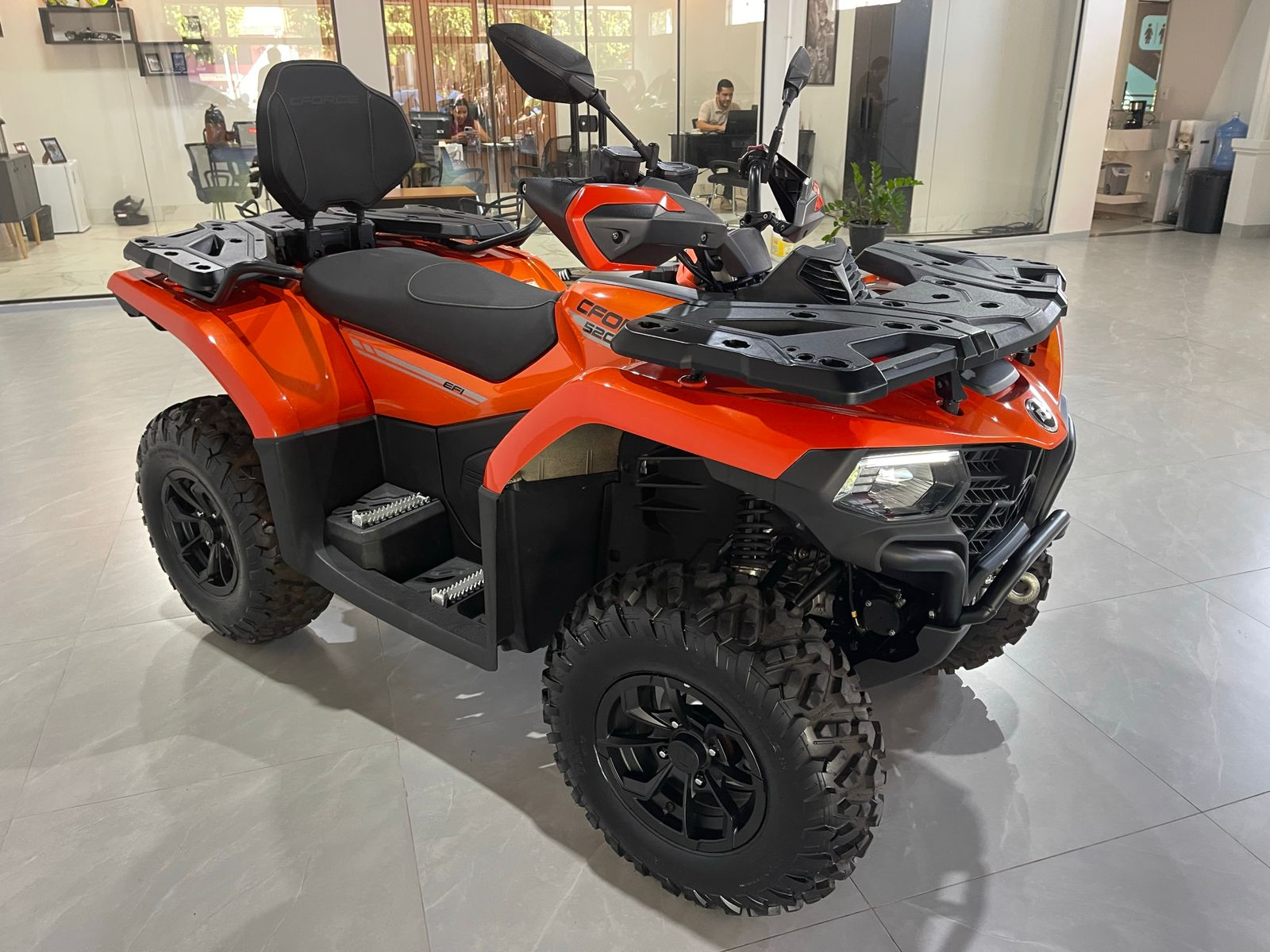 Quadriciclo CFMOTO — foto 2