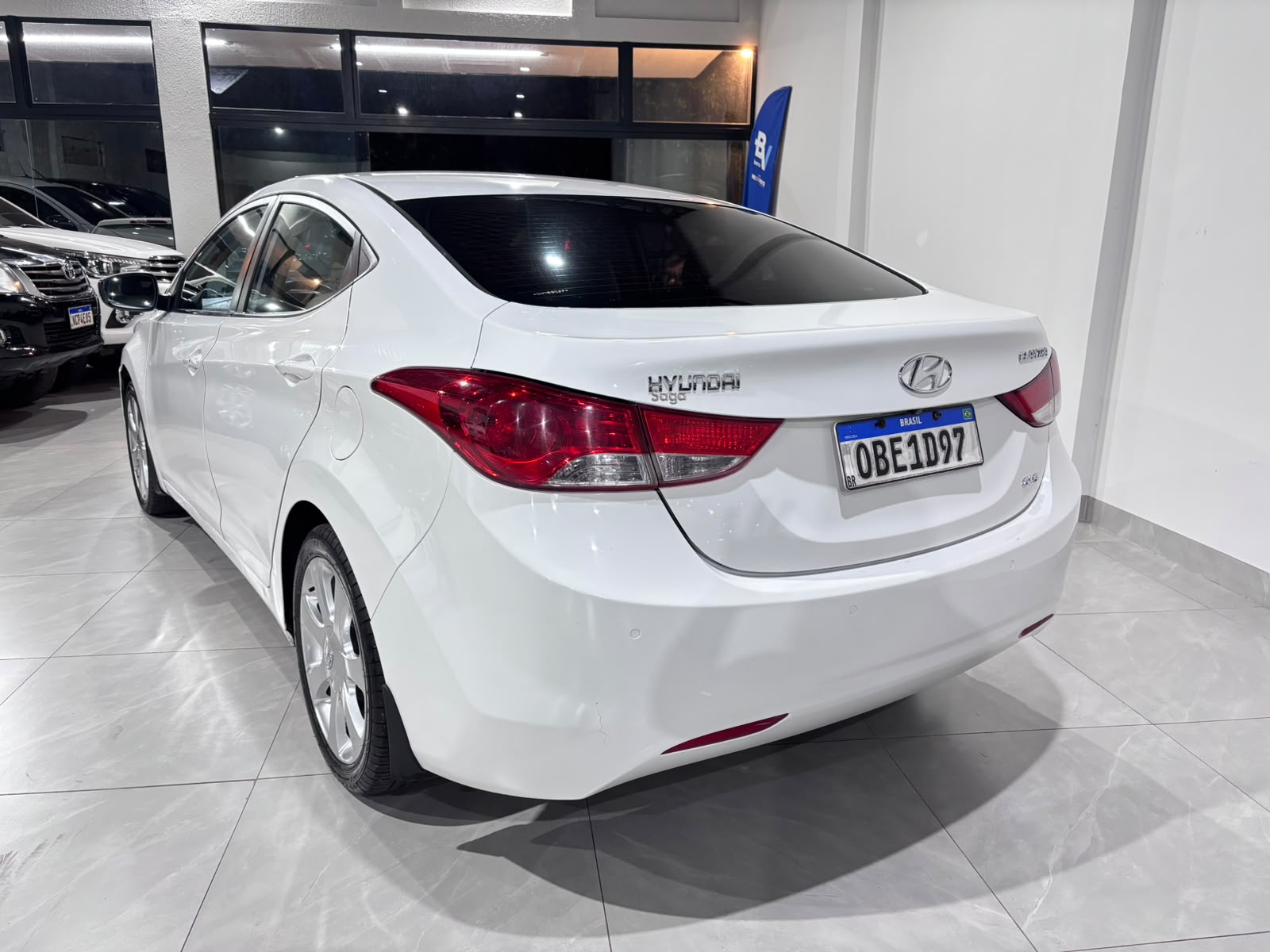 Hyundai Elantra GLS — foto 2